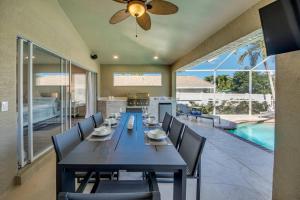 Villa Sarasota by CoralVilla-for boaters, with pool