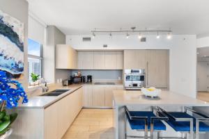 Hyde Beach House - 2BD-2BA MANSION WITH DIRECT OCEAN VIEW, Resort Amenities, Rooftop Pool and Hot tub, Tennis court, NO RESORT & NO PARKING FEES, CHECK DETAILS