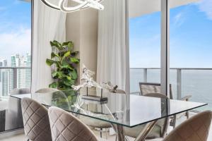 Hyde Beach House - 2BD-2BA MANSION WITH DIRECT OCEAN VIEW, Resort Amenities, Rooftop Pool and Hot tub, Tennis court, NO RESORT & NO PARKING FEES, CHECK DETAILS