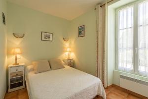 Maisons de vacances Gite Piscine Interieure : photos des chambres