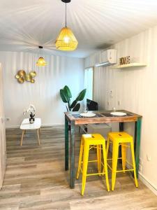 Appartements Studio cosy - 2 pers - Beziers - Centre - Terrasse - Clim : photos des chambres