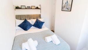 Host & Stay - Polwell Road