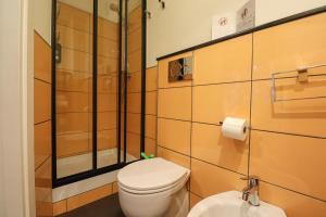 Deluxe Double Room with Shower