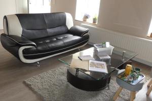 Bienvenue dans notre gîte "Le Chti Père" pouvant accueillir 6 personnes à Artonne, dans les Combrailles Puy de Dôme, 63