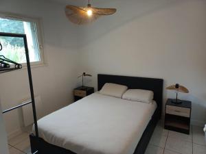 Maisons de vacances jolie maison au chateau : photos des chambres