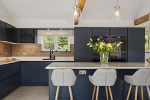 The Old School House - A Superb Newly Converted Barn with Hot Tub Sleeping 8 guests