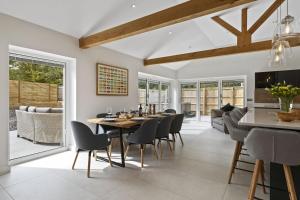 The Old School House - A Superb Newly Converted Barn with Hot Tub Sleeping 8 guests