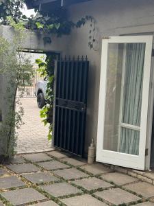 Sandton Drive - Frnch on 2nd