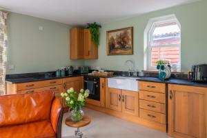 Self-contained cosy one bedroom holiday barn