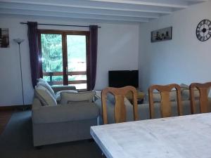 Maisons de vacances maison de montagne spacieuse et chaleureuse : photos des chambres