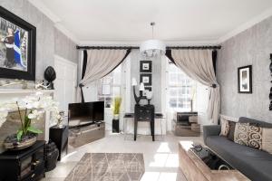 Elegant Flat Near Princes Street - Perfect Location, 24-7 Customer Support