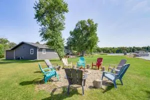 Game Room and Private Dock Minnesota Lake Escape - Ottertail