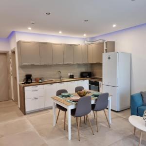 New Luxury Apartment