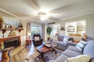 Beech Mountain Condo Near Hiking, Golf and Skiing! - Balm