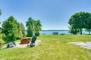Serene Riverfront St Clair Studio Walk to Dtwn! - Algonac