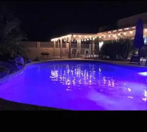 Spacious 3 BR with Pool Minutes Away from Lake - Topock