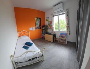 Maison Spacieuse Climatisée avec Jardin 2 PKG et Piscine