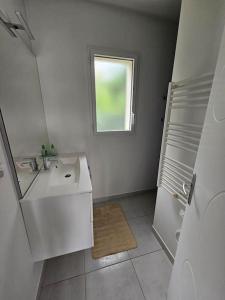 Villas Maison Spacieuse Climatisee avec Jardin 2 PKG et Piscine : photos des chambres