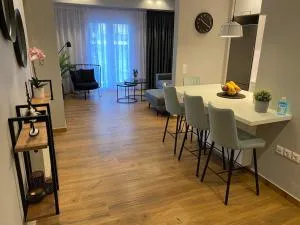 Central - Άνεση στην καρδιά της πόλης ! - Paliókastron