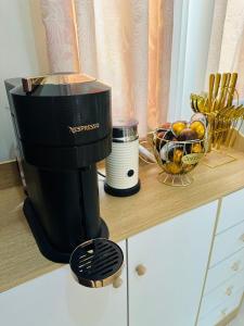 ELI Z - Affordable 3BR House with pool