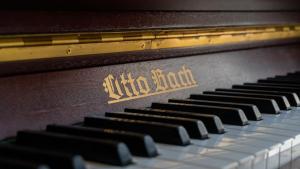 A Splendid Art Deco Piano Studio No Loadshedding