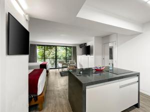 Armonik Suites By Casanevo