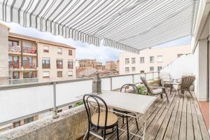 Bright flat with terrace - near train station