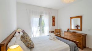 Casa Hermanas Alcaucín by Ruralidays