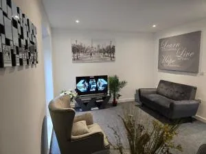 Well-Preserved 2 Bedroom Flat Apartment Around Ricoh Arena-Coventry City FC - Exhall