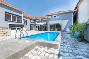 Aleks apartmani - Zorunovac