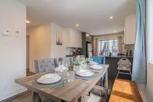 Spacious 3BR Urban Escape W 2 FREE Parking Spots - Saint-Hubert