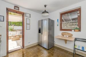 House 60m from the beach