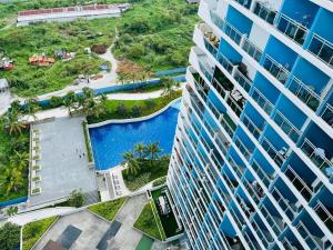 New Cozy Studio Unit in Azure North Pampanga with Pool View