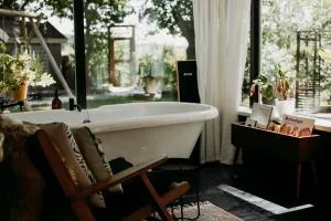 Familie Buitenhuys Cozy Cottage with bathtub, sauna, play elements and big garden - 泽兰省