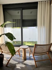 Leos Apartments Apart1