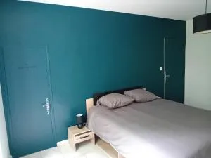 chambre dans gîte à partager pour 1 à 2 personnes - Fontienne