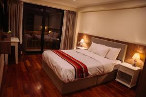 Tikawasi ollanta 2 incluye transporte o recojo a la estacion de tren