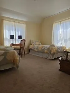 Twin room near Hillsboro - Gaston