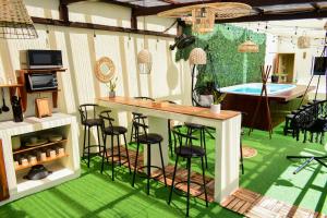 Casa Ana, Flores Island