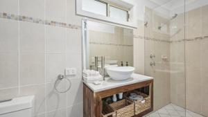 Mango Cottage 8, Pool, Sleeps 8, Aircon