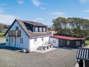 10 person holiday home in Roslev-By Traum