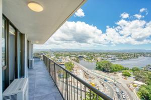 Paradise Bound - Central and Modern at Surfers