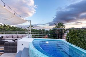 Luxury spacious 5 bedroom villa