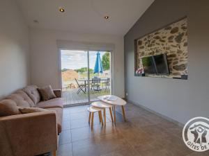 Gîte moderne et confort, proche Puy du Fou, Nantes, Cholet, terrasse, pêche à létang privé - FR-1-622-42