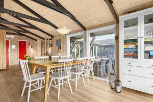 Ernavej 4A, Lovely Holiday Home For Rent In The First Dune Row