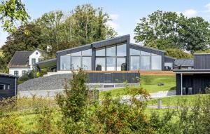 Awesome Home In Aabenraa