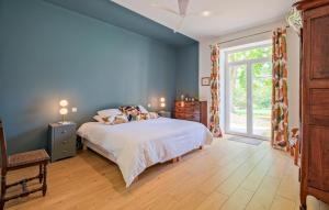 Nice Home In Gans With Kitchen