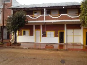 Departamentos por día El Trébol N4 - Пасо-де-лос-Лібрес