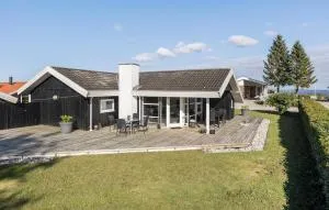 3 Bedroom Awesome Home In Broager - Westerholz