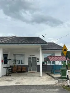 Homestay Kami Your Home Away from Home - Kampong Batu Berguling